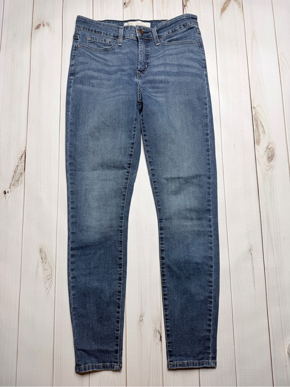 Classic Women's Levi Strauss Blue Denim Jeans